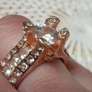 Eleusine European American Style Luxury Women Ring